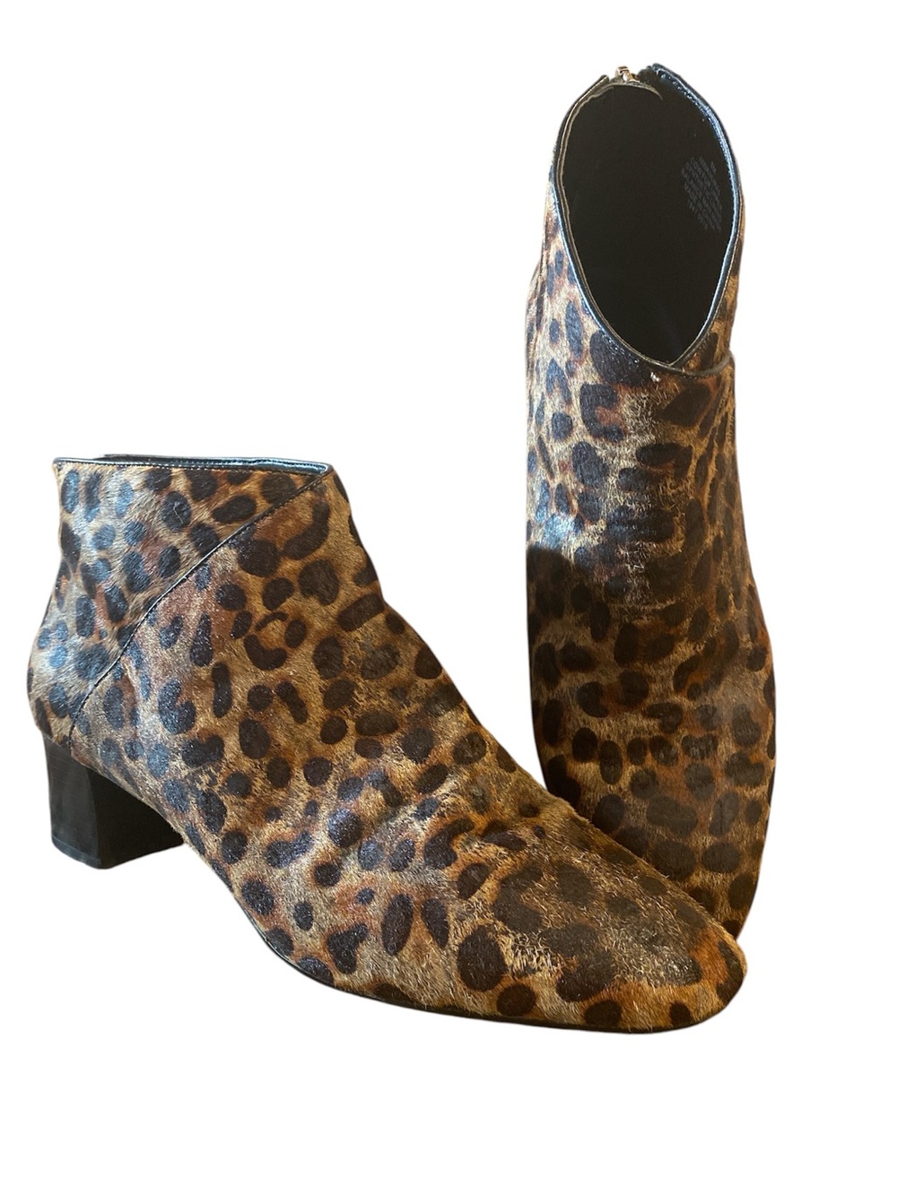 Nine West Leopard Print Cow Fur Ankle Booties w/back zipper Size 9